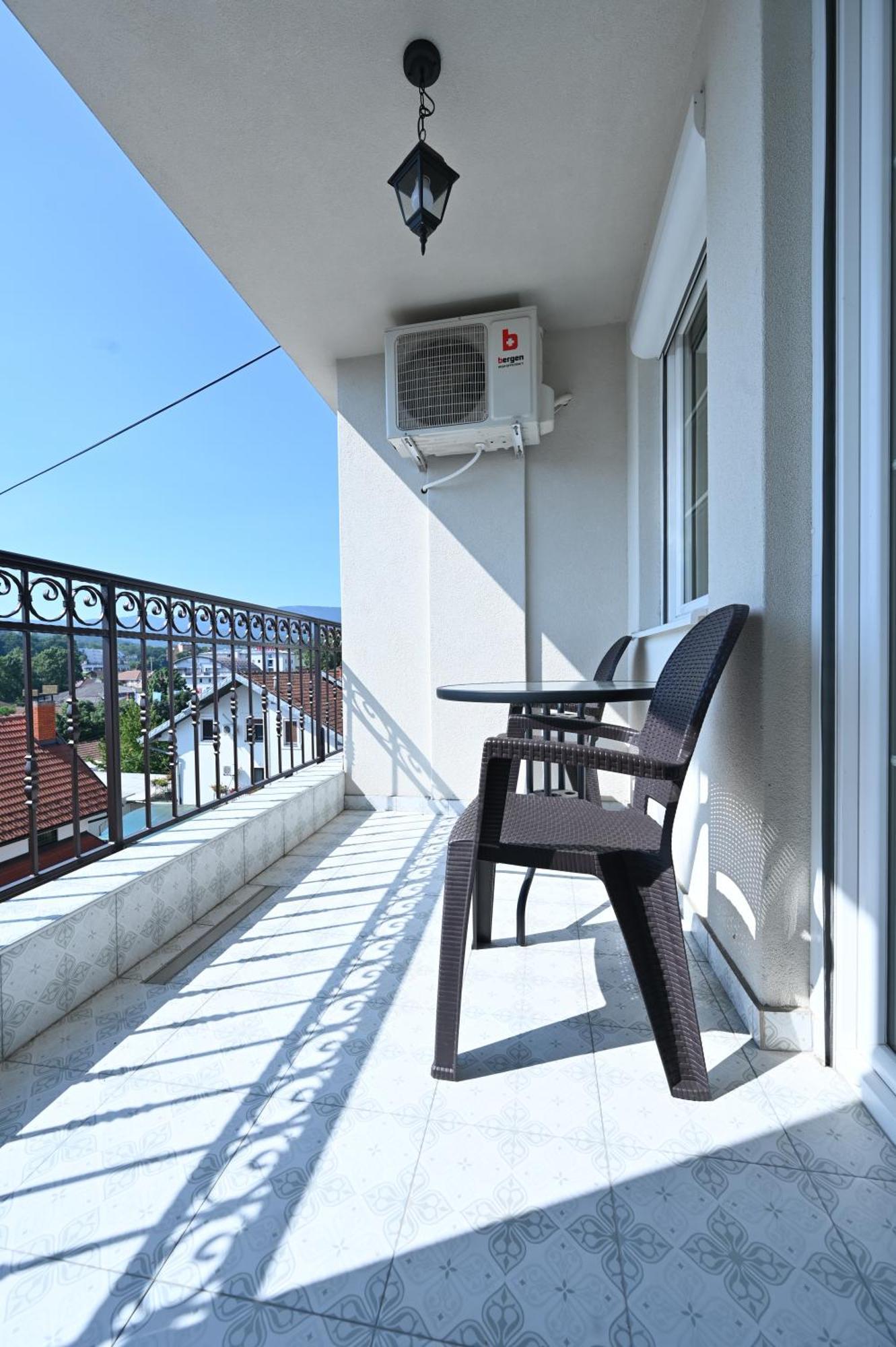 Smestaj Tea Sa Dva Bazena Vrnjačka Banja Exterior foto